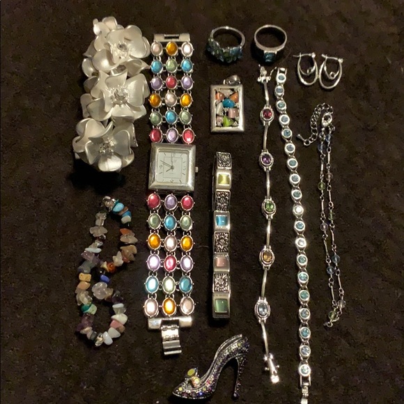Lia Sophia Jewelry - Colorful Lia Sophia jewelry.